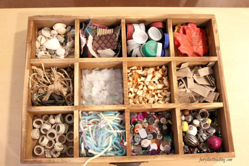 what is loose parts play, play board